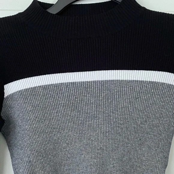 brandy melville sweater top - black and grey - Picture 2 of 3
